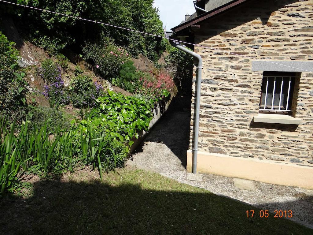 Maison Du Pecheur Cancale Rum bild